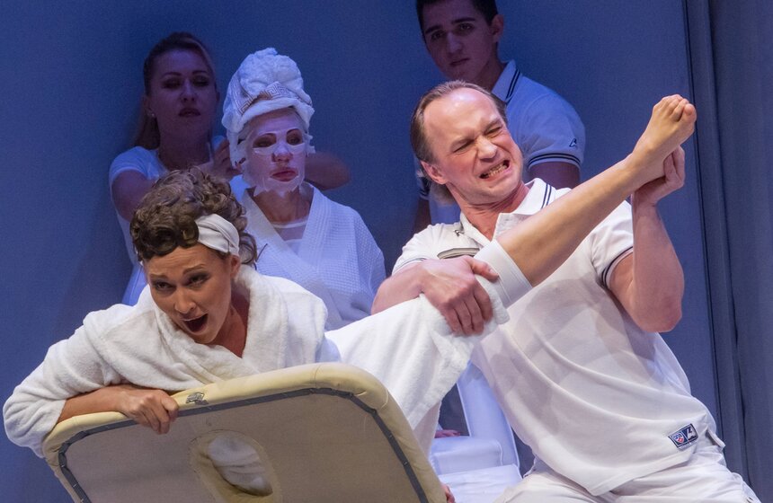 В Москве прошла 52-я оперетта "Прекрасная Елена" 3 фото