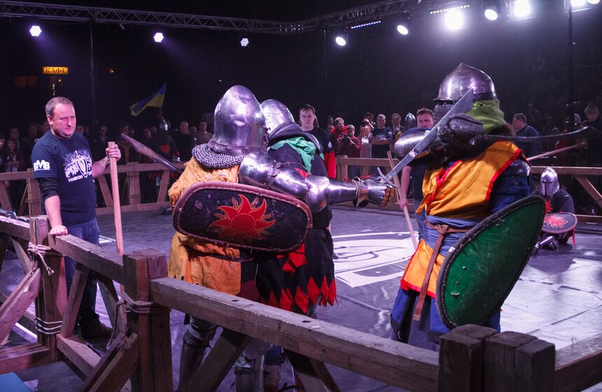 В Москве разыграли Кубок "Динамо" по средневековым боям 8 фото