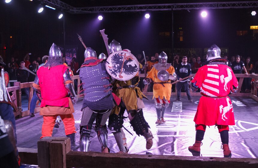 В Москве разыграли Кубок "Динамо" по средневековым боям 6 фото