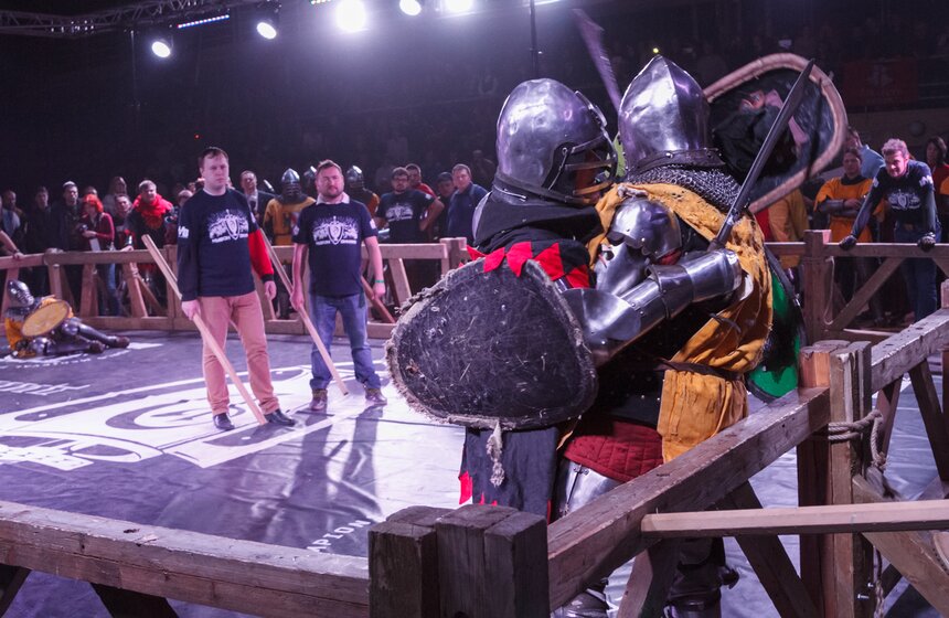 В Москве разыграли Кубок "Динамо" по средневековым боям 9 фото