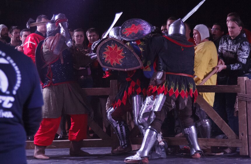В Москве разыграли Кубок "Динамо" по средневековым боям 13 фото