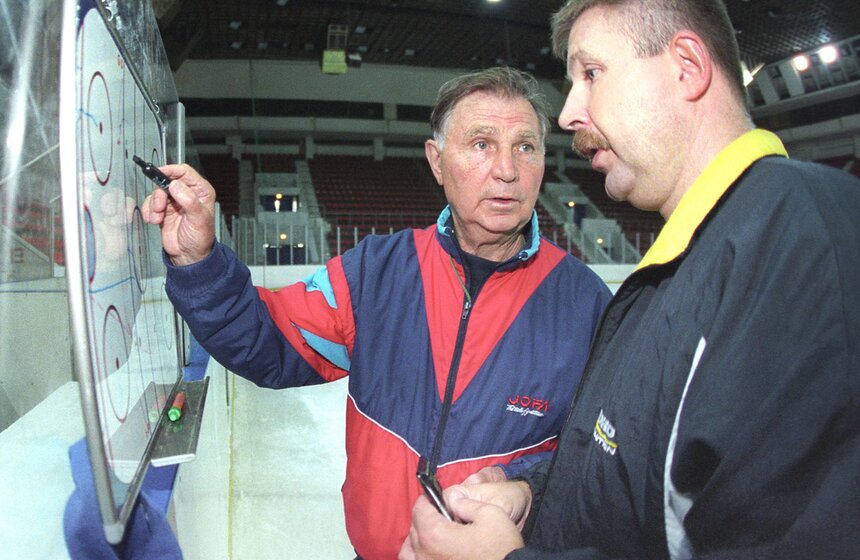 Предсезонная тренировка игроков хоккейного клуба ЦСКА. Фото: ТАСС/Уткин Игорь