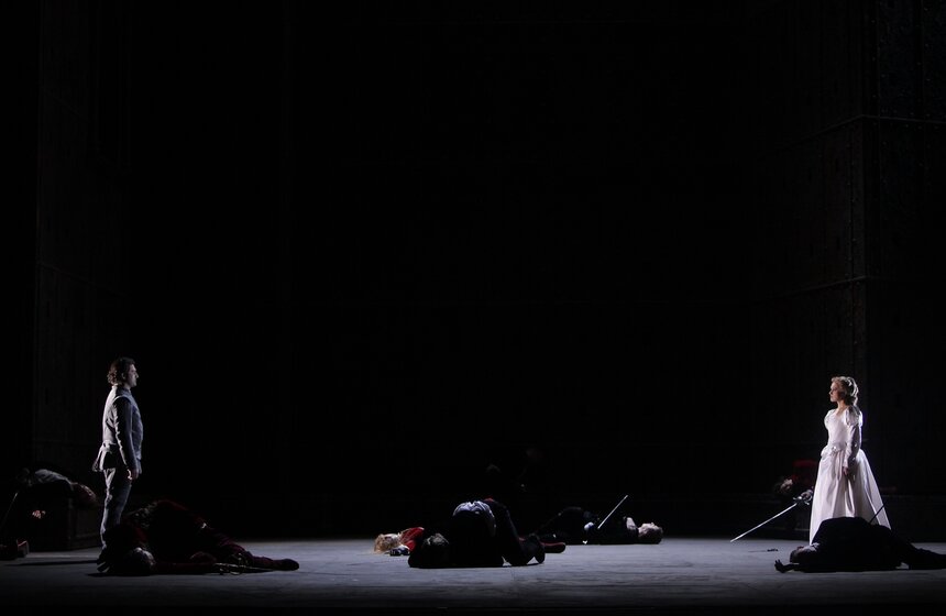 В Новой опере показали "Ромео и Джульетту" 5 фото