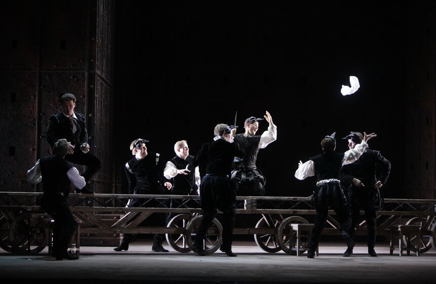 В Новой опере показали "Ромео и Джульетту" 11 фото