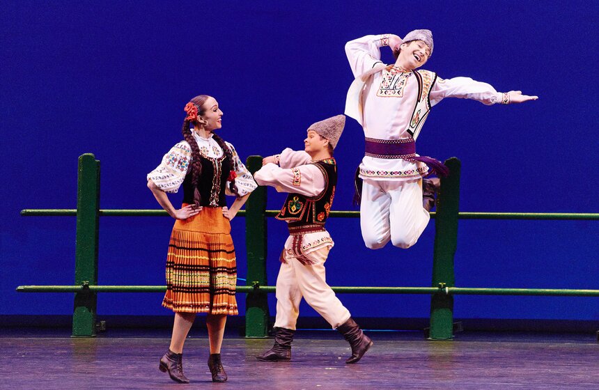 Ансамбль Игоря Моисеева отметил 90-летие творчества основателя 10 фото