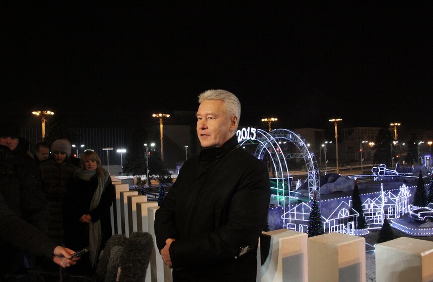 Сергей Собянин осмотрел искусственный каток на ВДНХ 14 фото