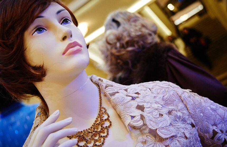 В ГУМе открылась выставка костюмов "Звездный гардероб" 20 фото