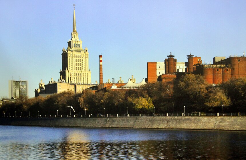 В Музее Москвы открылась выставка "Фабрики на реке" 20 фото