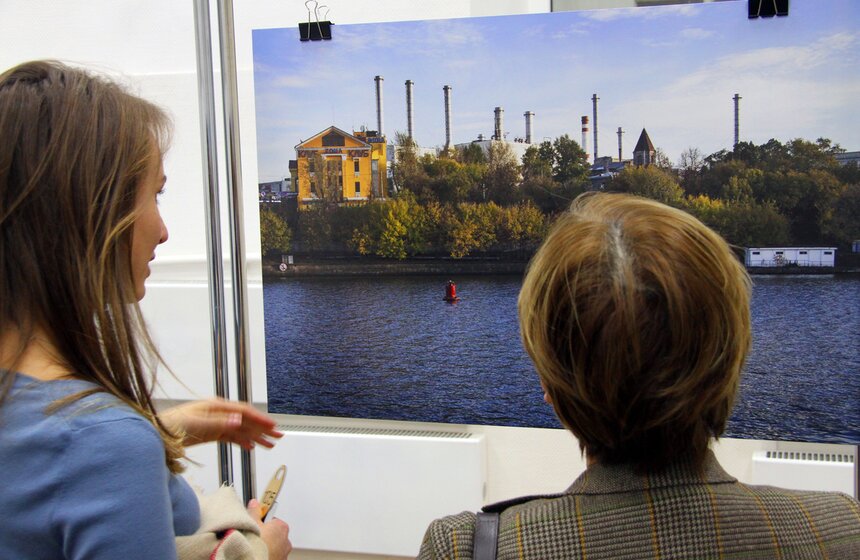 В Музее Москвы открылась выставка "Фабрики на реке" 11 фото