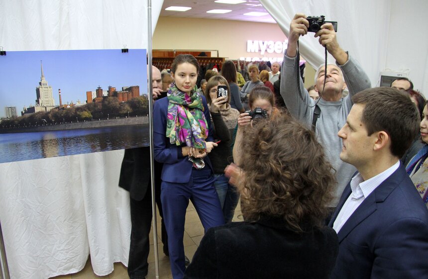 В Музее Москвы открылась выставка "Фабрики на реке" 21 фото