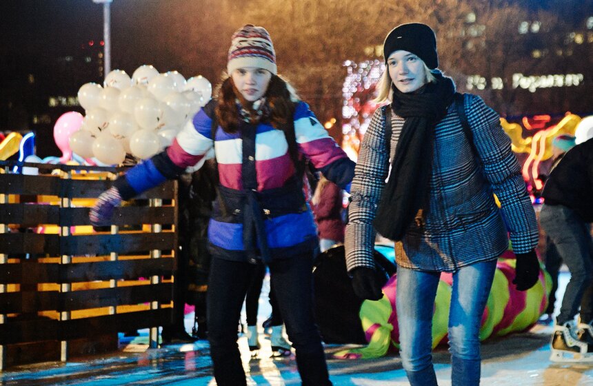 Открылся главный городской каток в парке Горького 13 фото