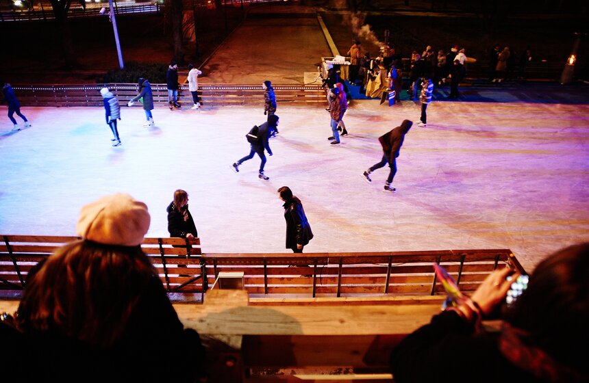 Открылся главный городской каток в парке Горького 14 фото
