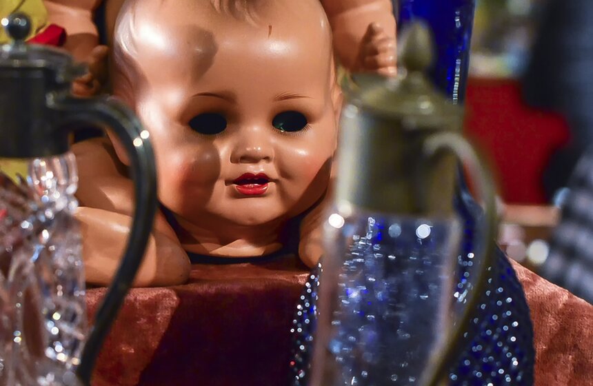 На "Красном октябре" открылся блошиный рынок 11 фото