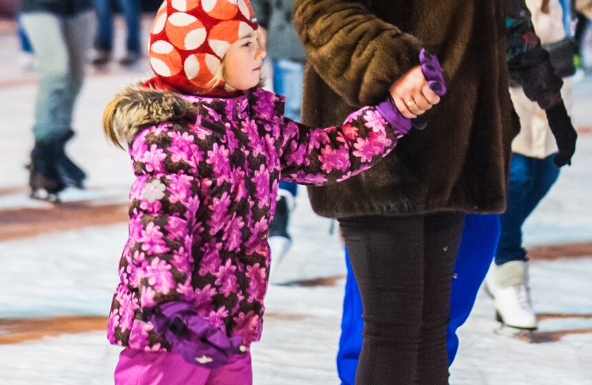 В Сокольниках открылся каток "Лед" 17 фото