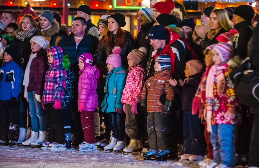 В Сокольниках открылся каток "Лед" 21 фото