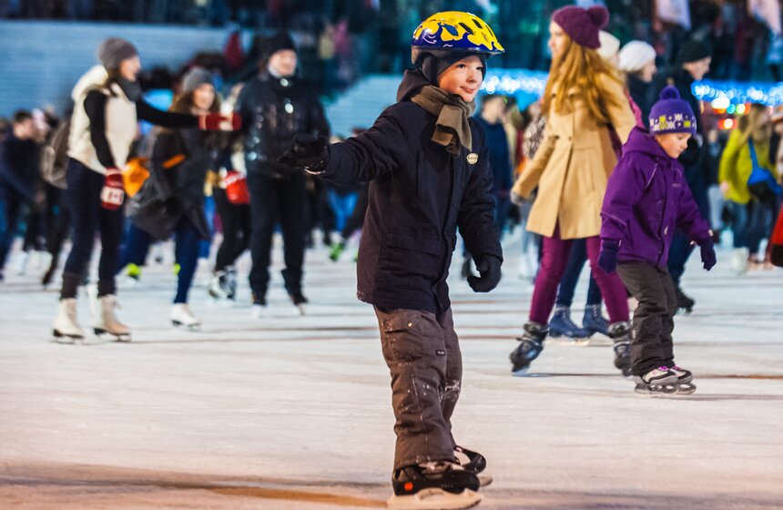 В Сокольниках открылся каток "Лед" 14 фото