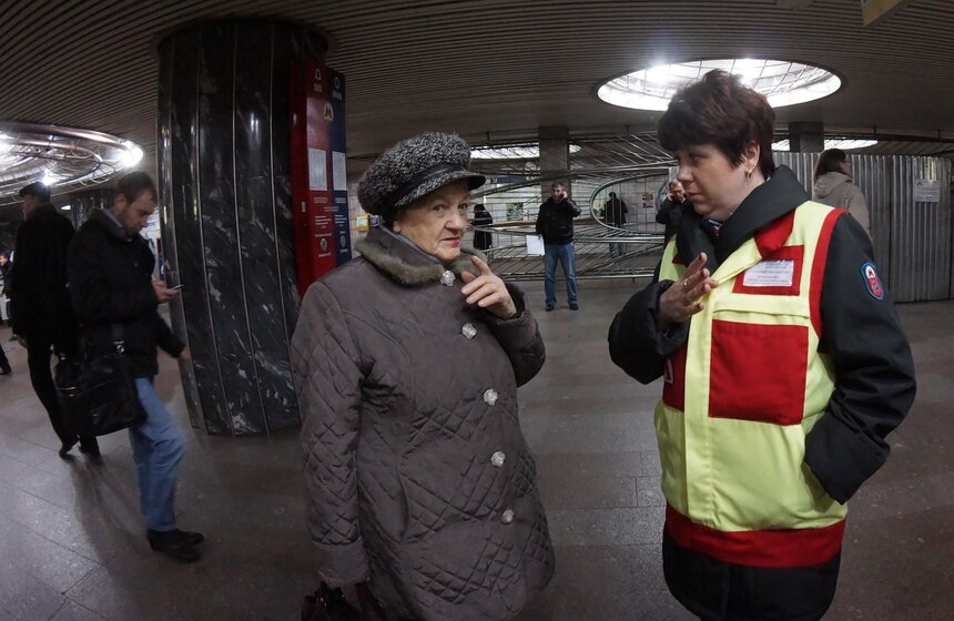 На "Курской" работает центр помощи маломобильным гражданам 2 фото