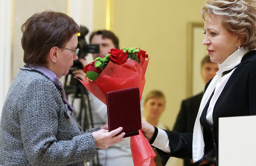 В Москве посмертно наградили погибших на Украине журналистов 11 фото