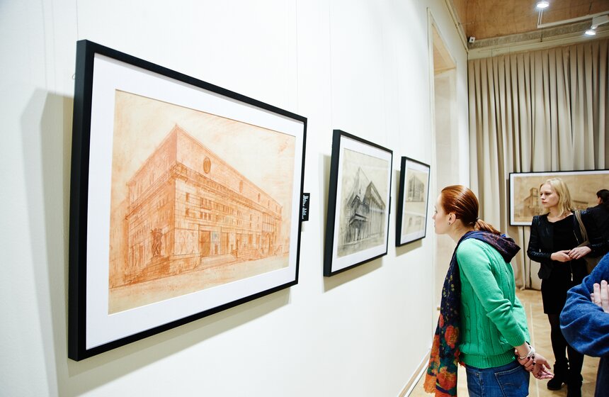 В столице открывается выставка "Кузница большой архитектуры" 24 фото