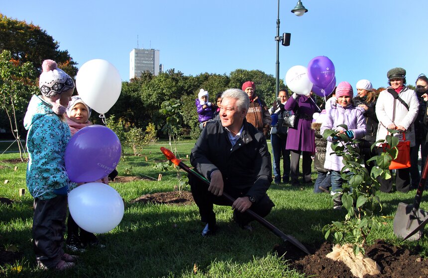 В Москве возрожден уникальный парк "Сиреневый сад" 11 фото