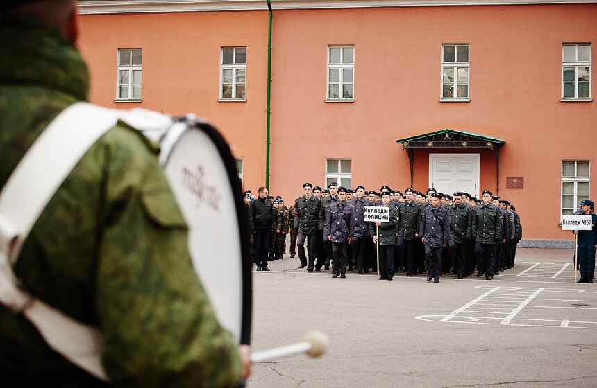 В Лефортове прошла репетиция шествия в честь парада 1941 года 10 фото
