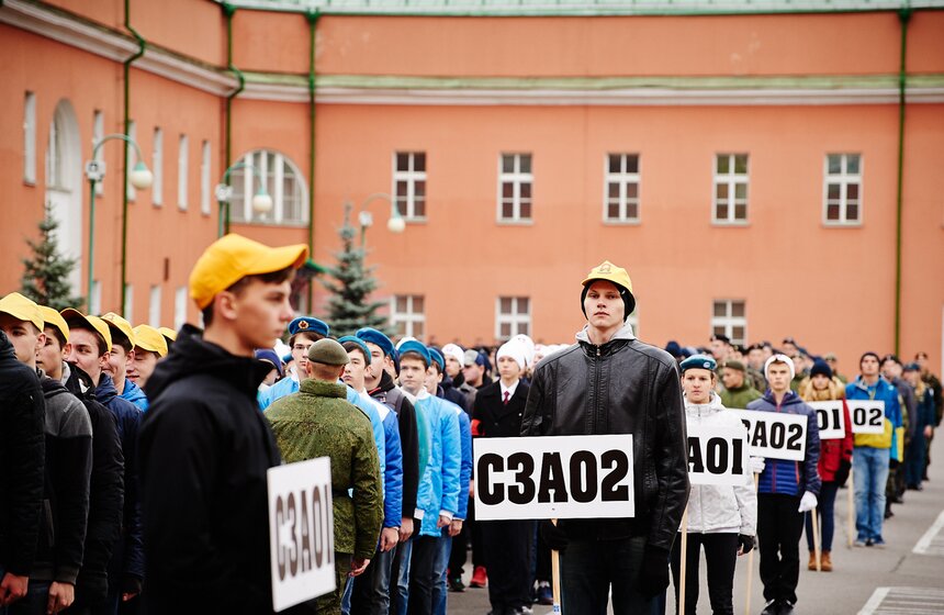 В Лефортове прошла репетиция шествия в честь парада 1941 года 20 фото