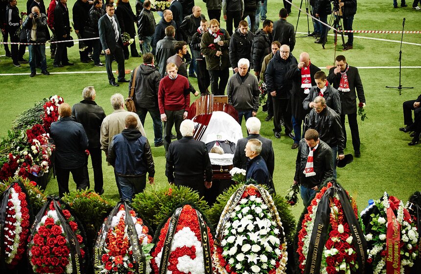 Москва простилась с легендарным футболистом Федором Черенковым 23 фото