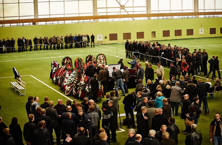 Москва простилась с легендарным футболистом Федором Черенковым 22 фото