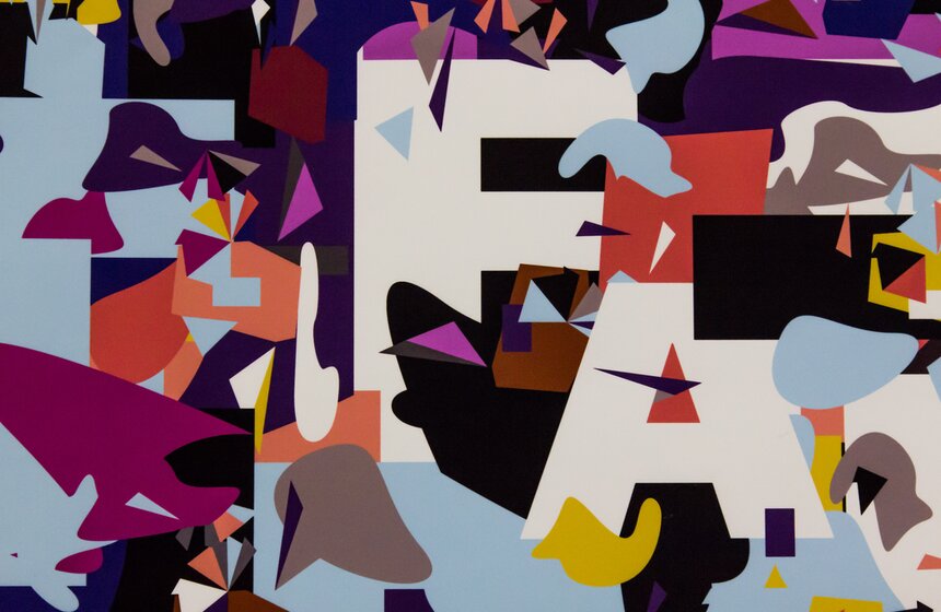 В ЦДХ открылась основная экспозиция биеннале "Золотая пчела" 9 фото