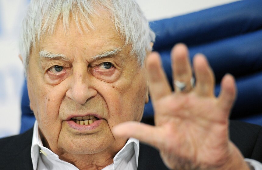 Скончался театральный режиссер Юрий Любимов 5 фото