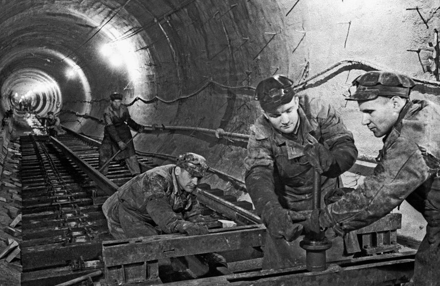 Строительство метро в Москве, 1959. Фото: ТАСС