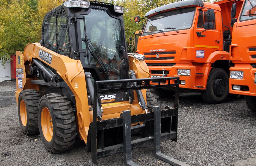 Мэр Москвы осмотрел базу хранения техники ГБУ "Жилищник" в ЗАО 12 фото