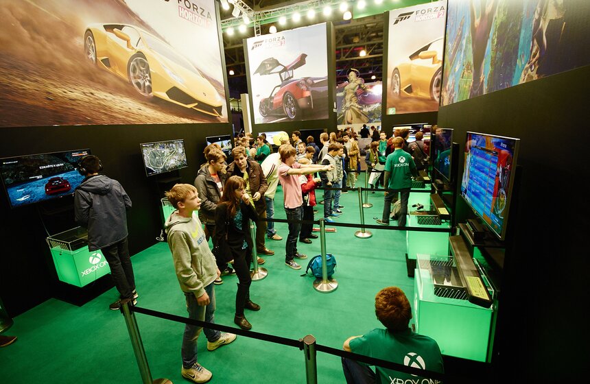 В Москве открылась выставка "Игромир-2014" 33 фото