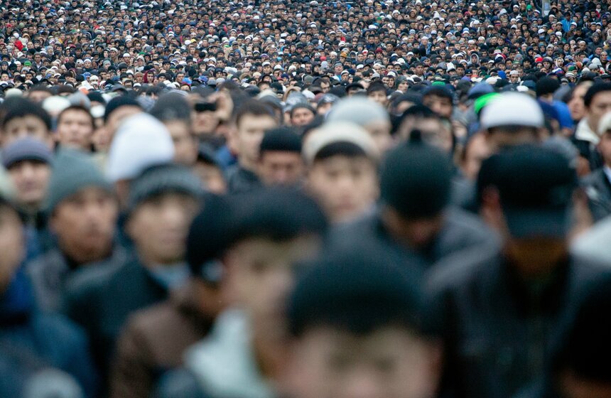 У Соборной мечети прошла молитва в честь праздника Курбан-байрам 5 фото