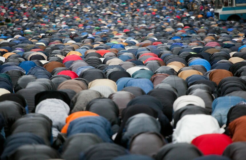 У Соборной мечети прошла молитва в честь праздника Курбан-байрам 11 фото