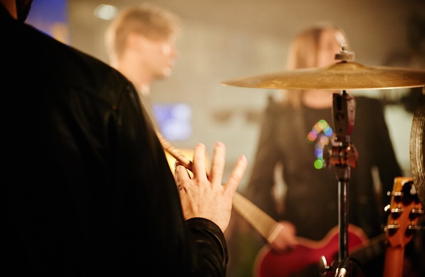 В Шереметьево прошла съемка программы "Живой звук" с "Би-2" 11 фото