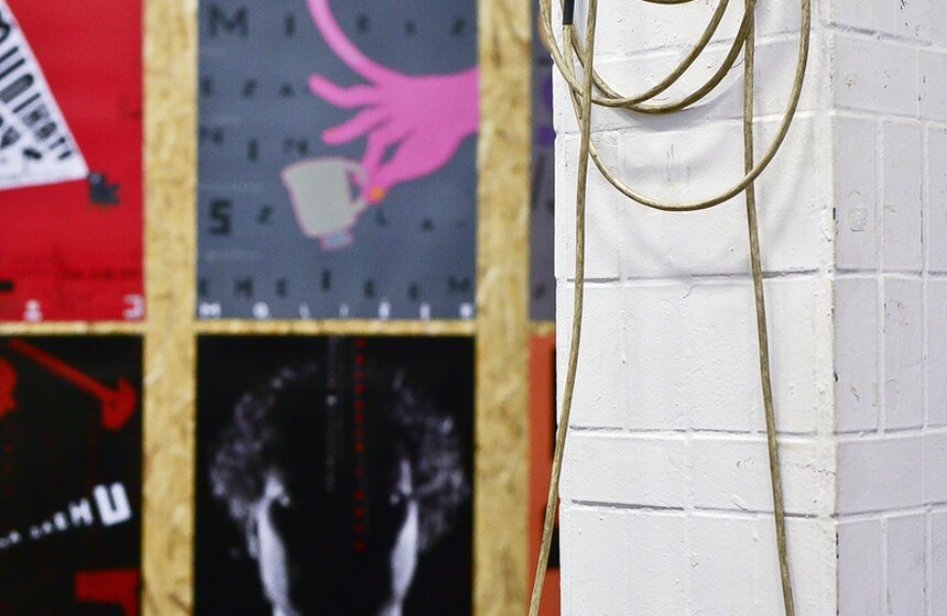 Открылась выставка работ членов жюри биеннале "Золотая пчела" 11 фото