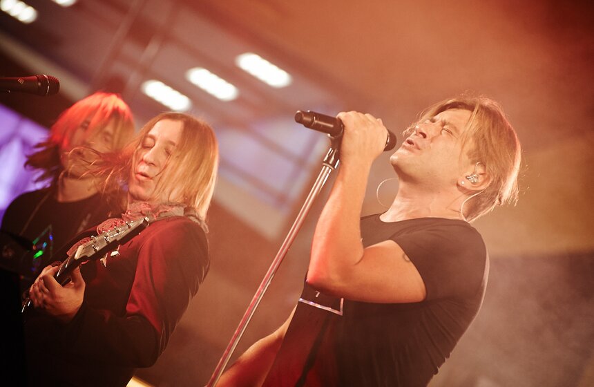 В Шереметьево прошла съемка программы "Живой звук" с "Би-2" 20 фото