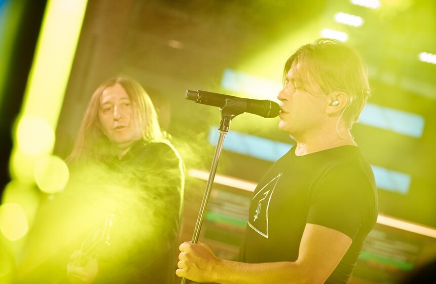 В Шереметьево прошла съемка программы "Живой звук" с "Би-2" 24 фото