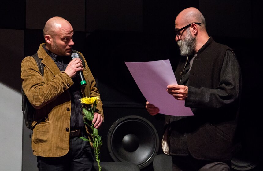 В ЦДХ нарградили лауреатов биеннале "Золотая пчела" 18 фото