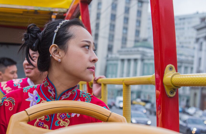 Артисты Пекинской оперы совершили путешествие по Москве 6 фото