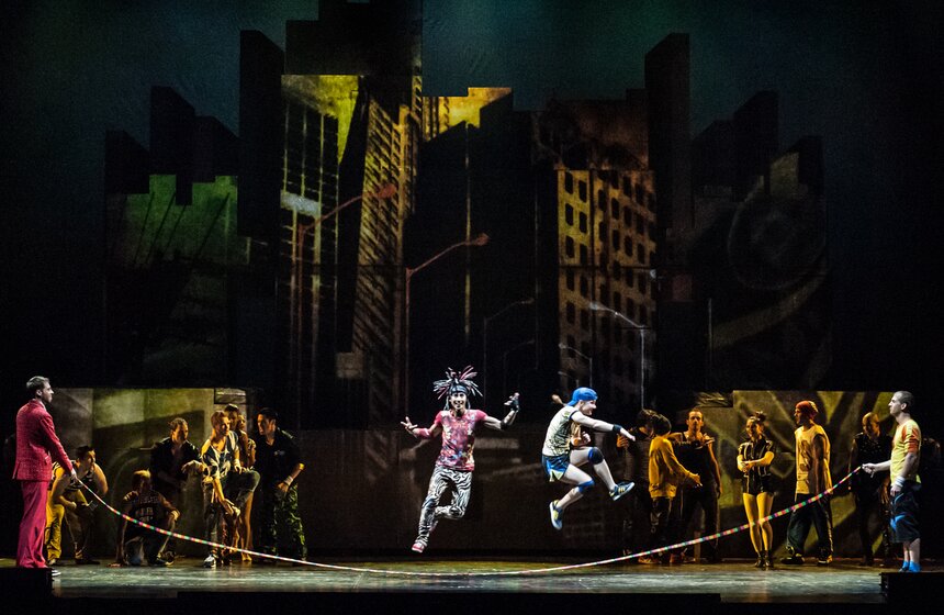 Канадский "Цирк Элуаз" представил в Москве шоу "ID" 11 фото