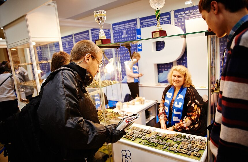 В "Экспоцентре" представили научное шоу "Артнаука" 13 фото