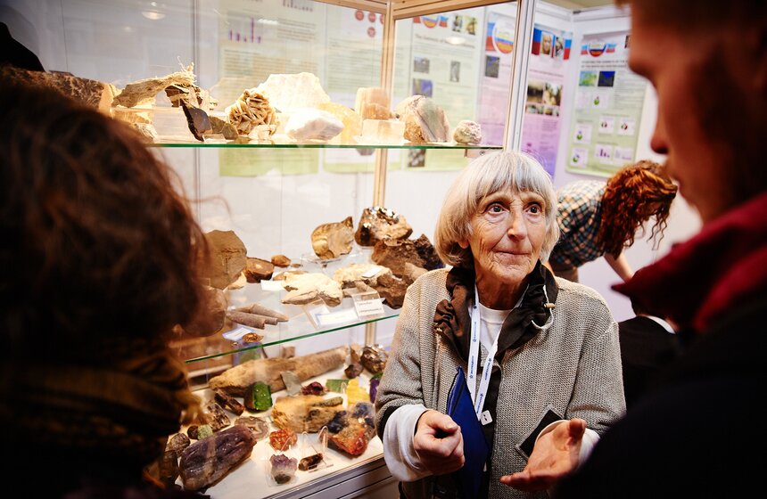 В "Экспоцентре" представили научное шоу "Артнаука" 6 фото