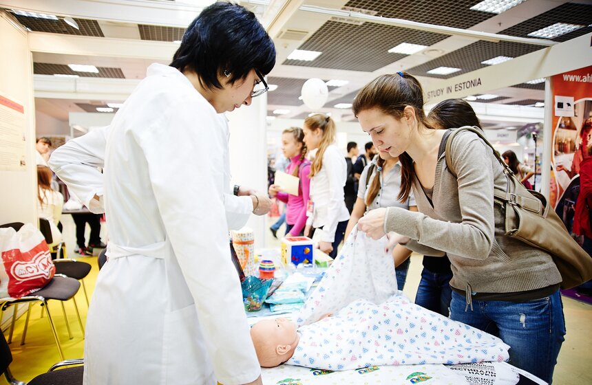 В "Экспоцентре" представили научное шоу "Артнаука" 20 фото