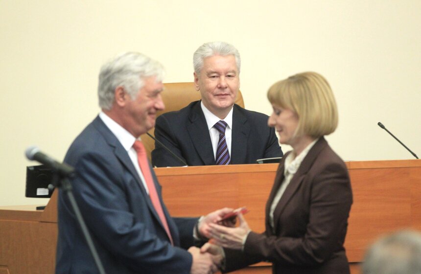 Депутаты Мосгордумы шестого созыва приняли присягу 11 фото