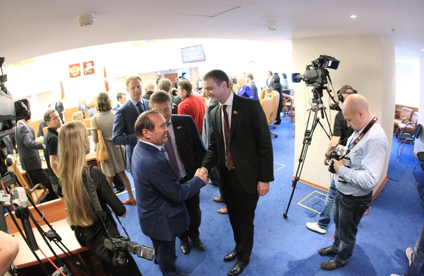 Депутаты Мосгордумы шестого созыва приняли присягу 19 фото