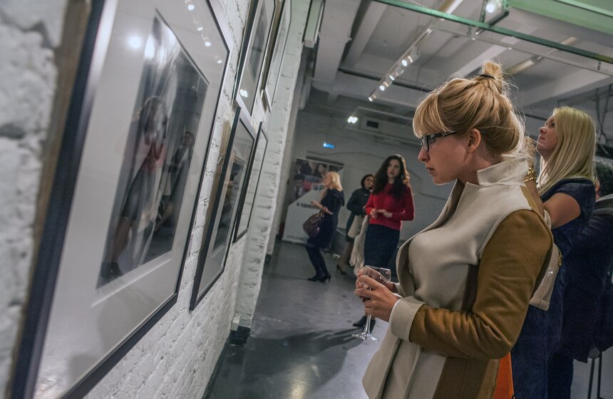 В Москве открылась первая в России фотовыставка Лоуренса Шиллера 10 фото