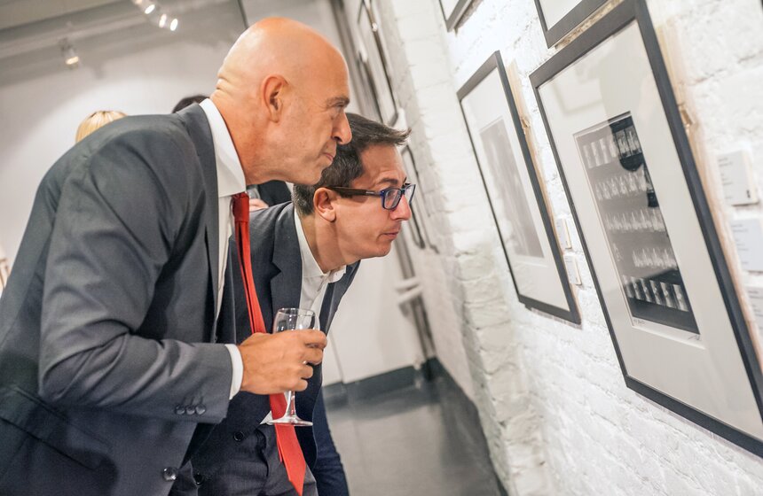 В Москве открылась первая в России фотовыставка Лоуренса Шиллера 22 фото