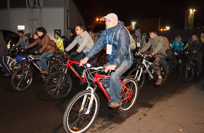 В Москве прошла Пушкинская Велоночь 24 фото